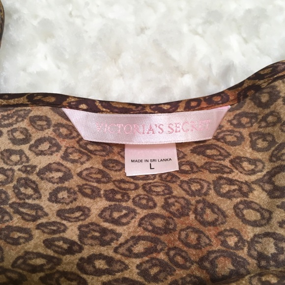 Vintage Victoria’s Secret Nightie and Sheer Robe Set Leopard Print L - Picture 14 of 16